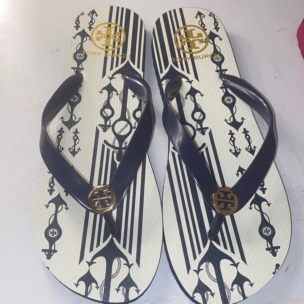tory burch flips brand new